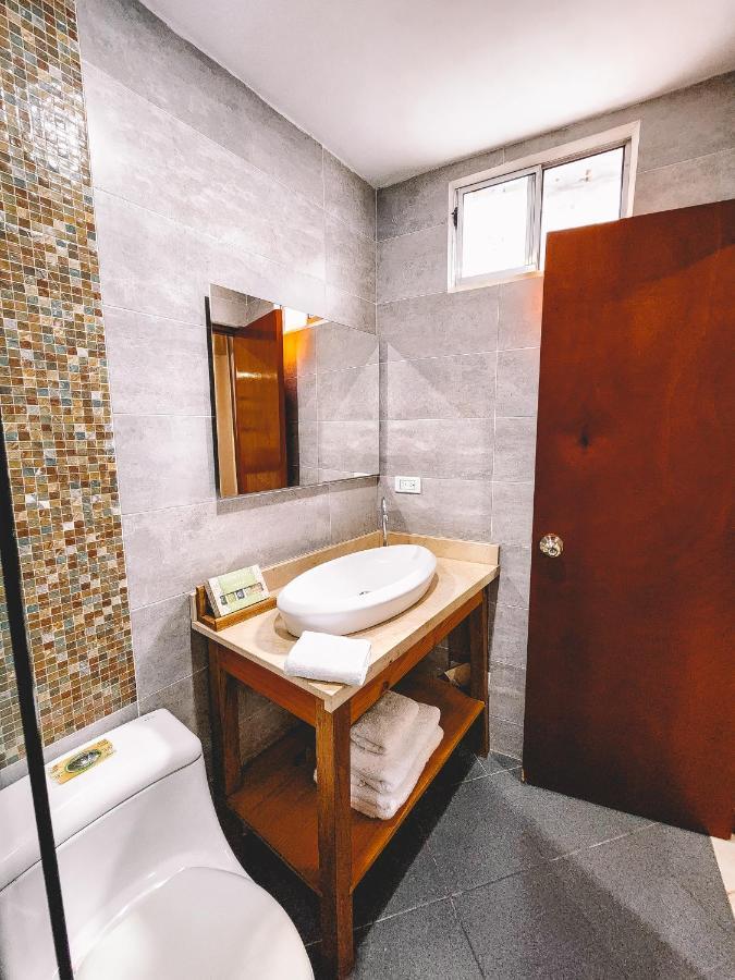 Hotel Radoa El Banco  Esterno foto