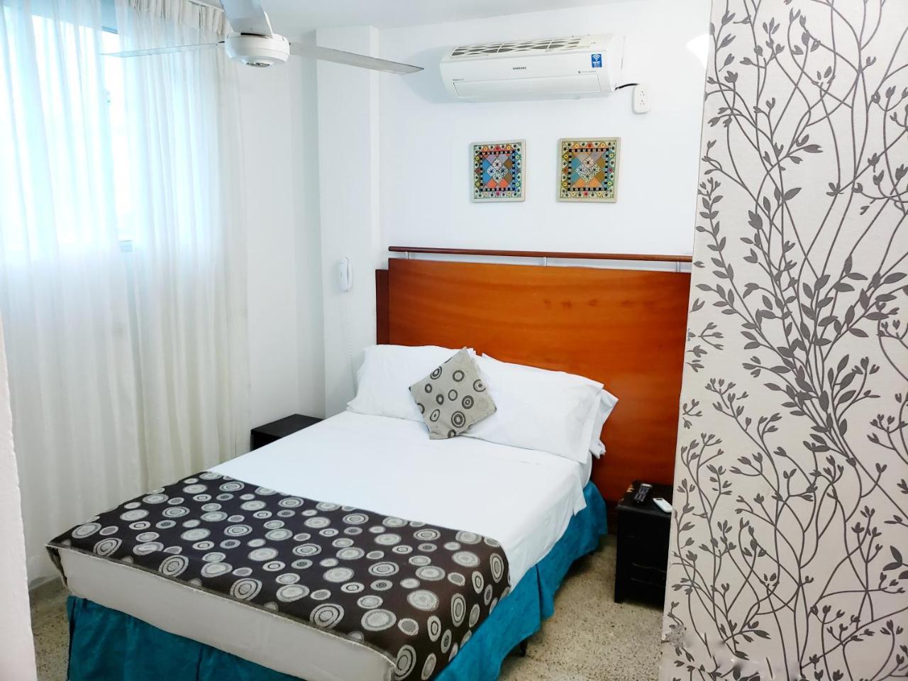 Hotel Radoa El Banco  Esterno foto